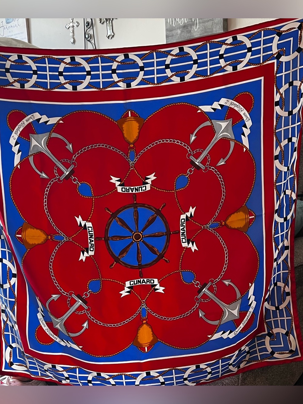 JANE SHILTON - QUEEN ELIZABETH 2 women's scarf, 100% silk